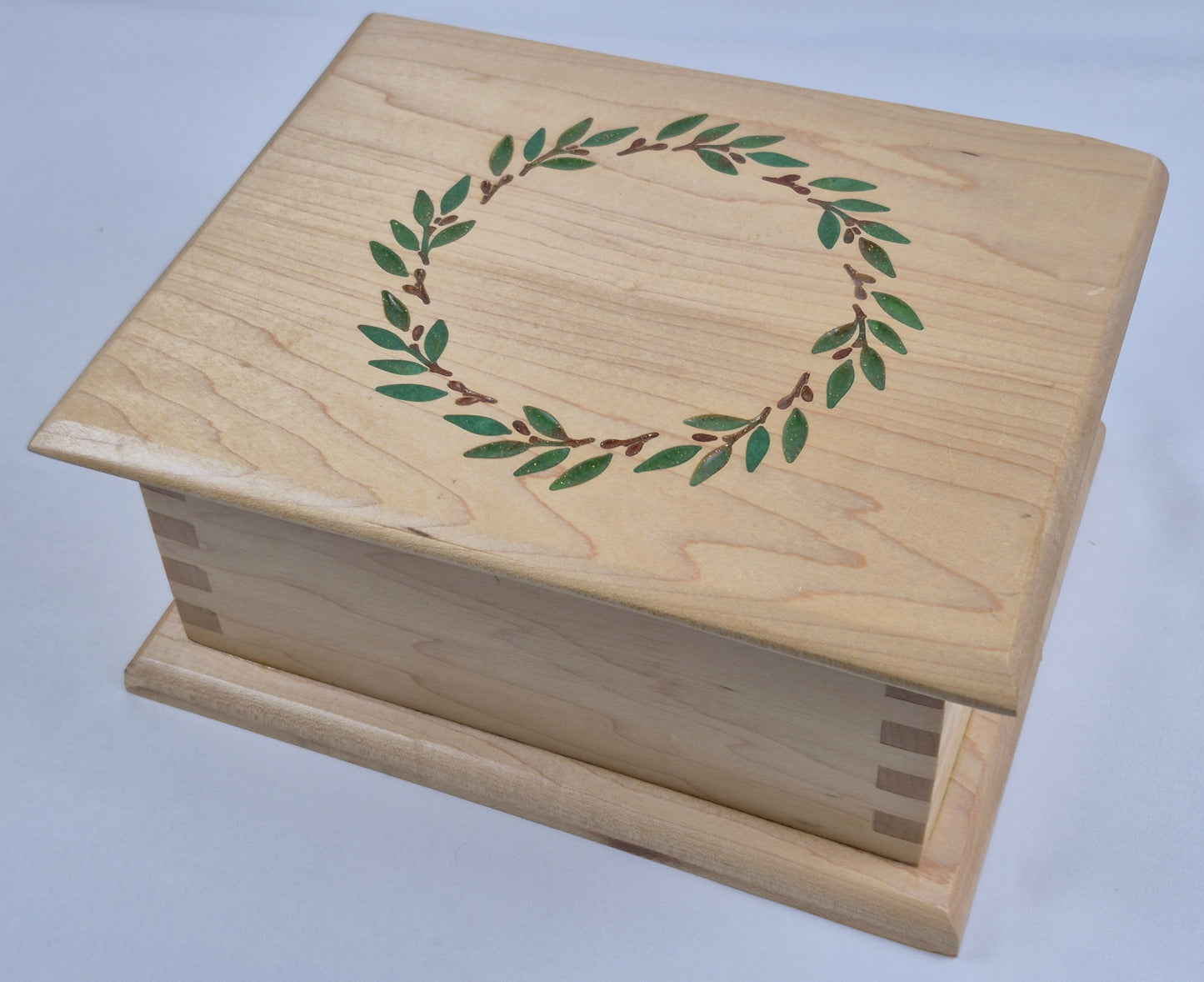 Solid White Oak Keepsake Box with LED Lighting (LB)