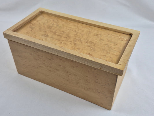 Lighted Keepsake Box with Birds Eye Maple Veneer (LB)