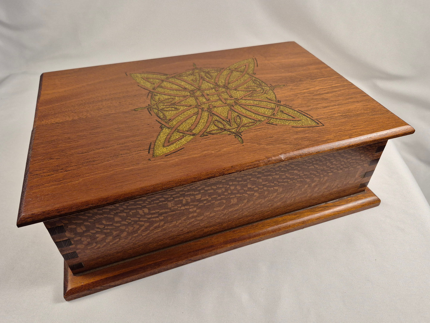 Lacewood & Mahogany Keepsake Box with LED Lighting (LB)